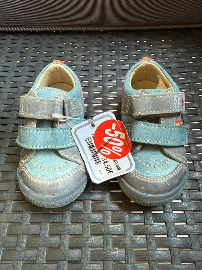 Neuves avec étiquette chaussures premiers pas en cuir marque Noël pointure 19 - photo numéro 2