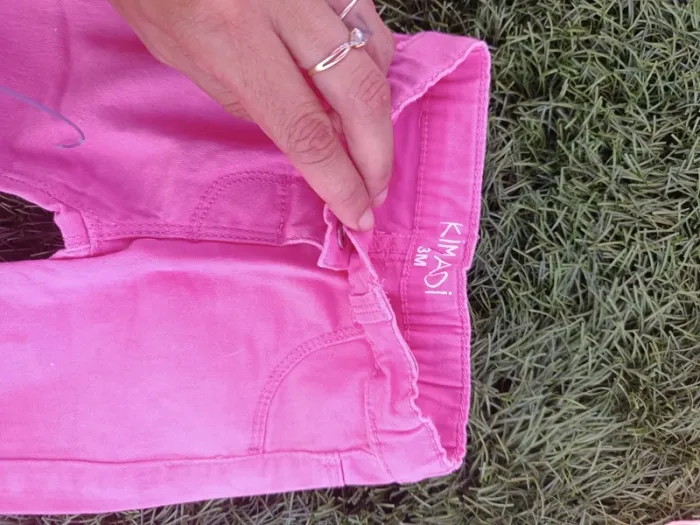 pantalons 
3 mois - photo numéro 2
