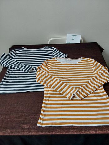 2 t.shirts manches longues