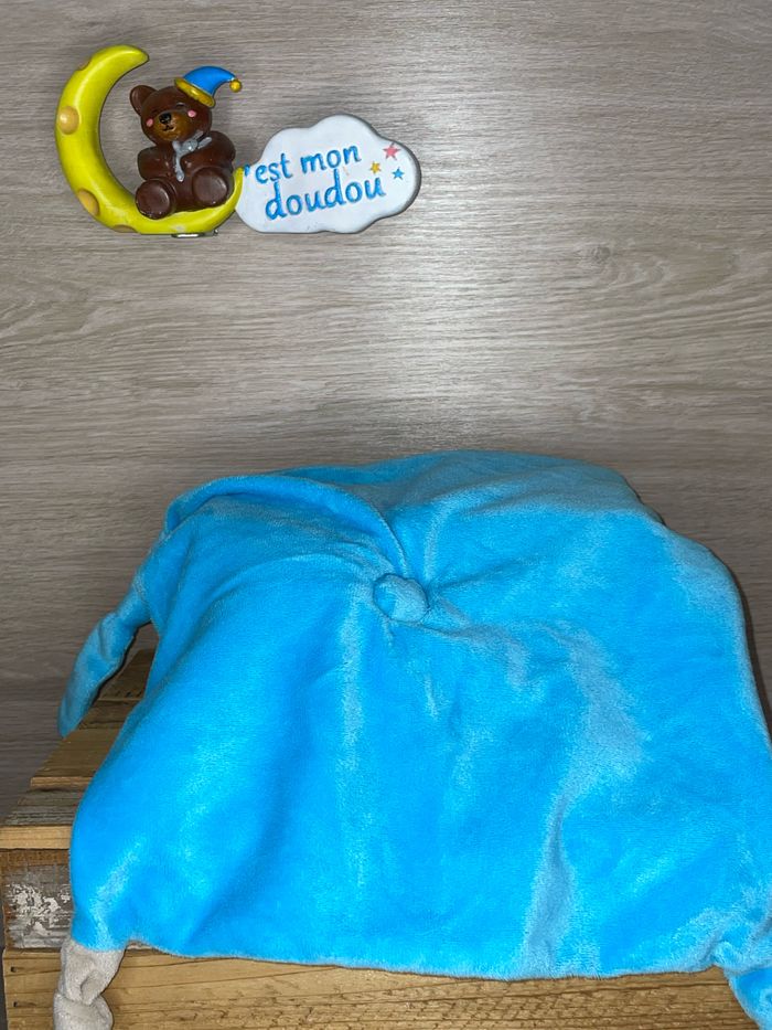 CB24 doudou voiture 🚘 carre blanc - photo numéro 2