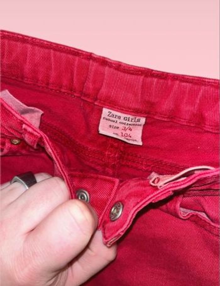 Jean rouge - photo numéro 3