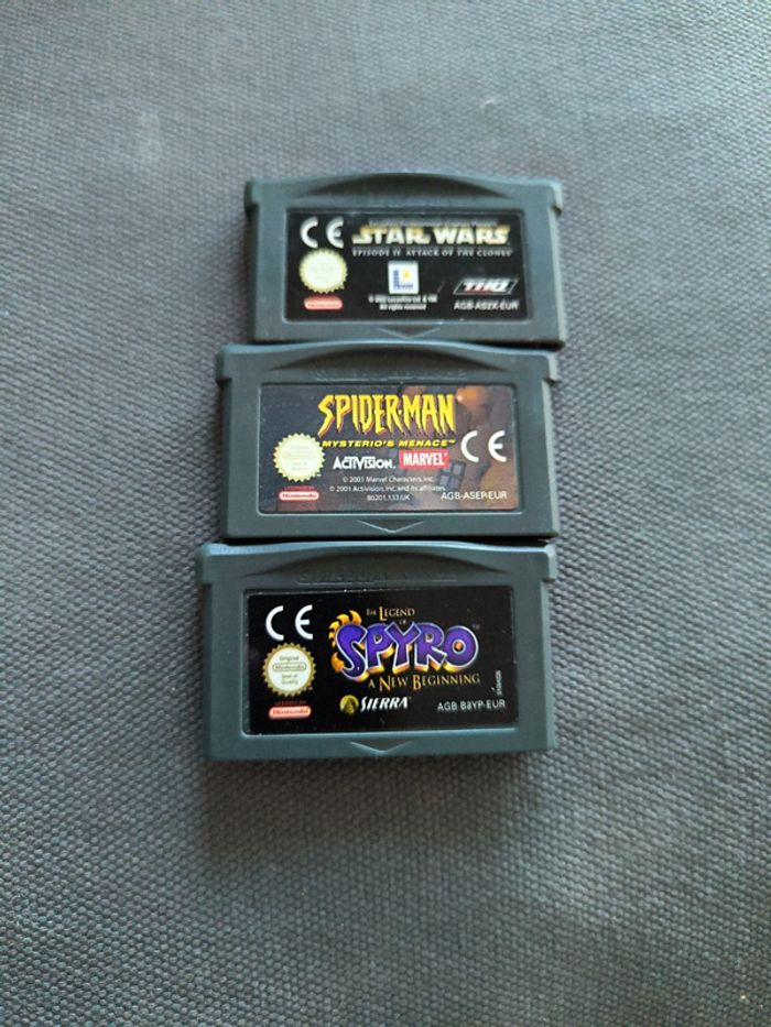 Lot de 3 jeux game boy advance