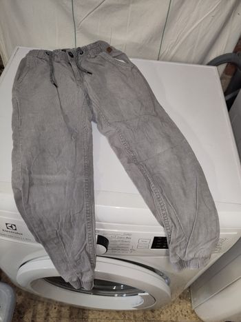 Pantalon gris velours doublé Kiabi 7 ans 