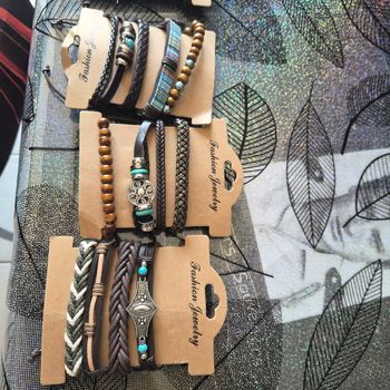 Lot bracelets neufs
