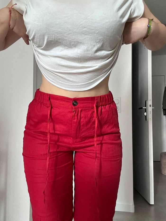 Pantalon fluide rouge en lin – Taille 38 Coupe droite | Fermeture boutonnée | Très bon état - photo numéro 2