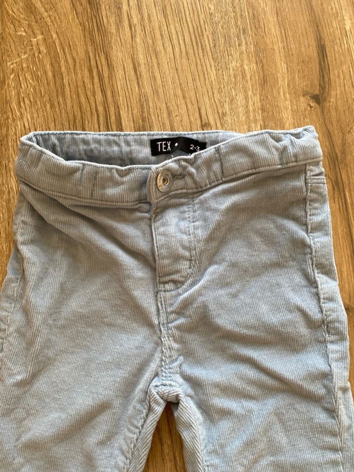 Jean en velour taille 2/3 ans - photo numéro 2