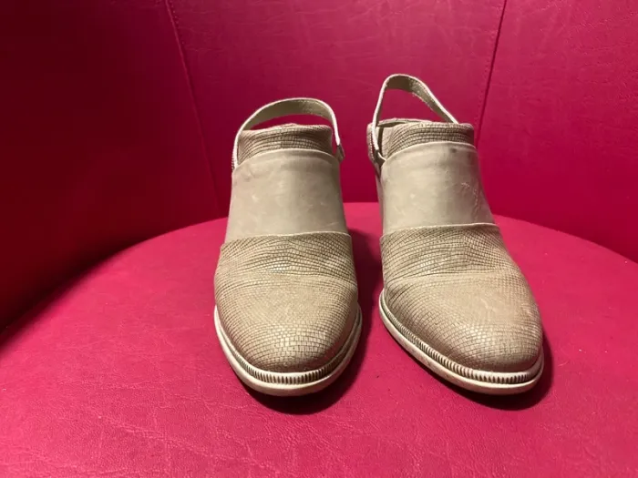 Sabot à talons en cuire taille 37 - photo numéro 2