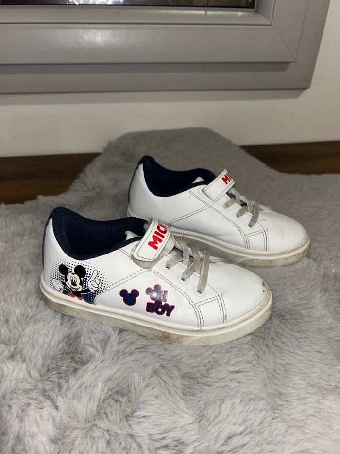 Basket Mickey blanche - Taille 28
