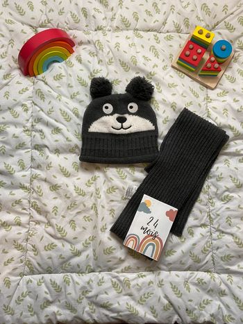 ensembles bonnet en laine gris avec pompons et écharpe 24 mois