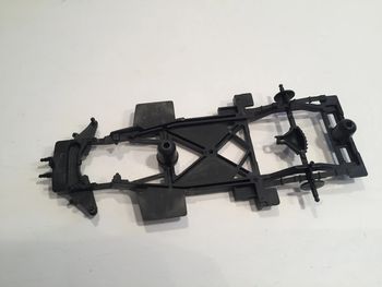 Châssis extérieur pièce détachée miniature Chevrolet Corvette 1957 1/24 burago #A17