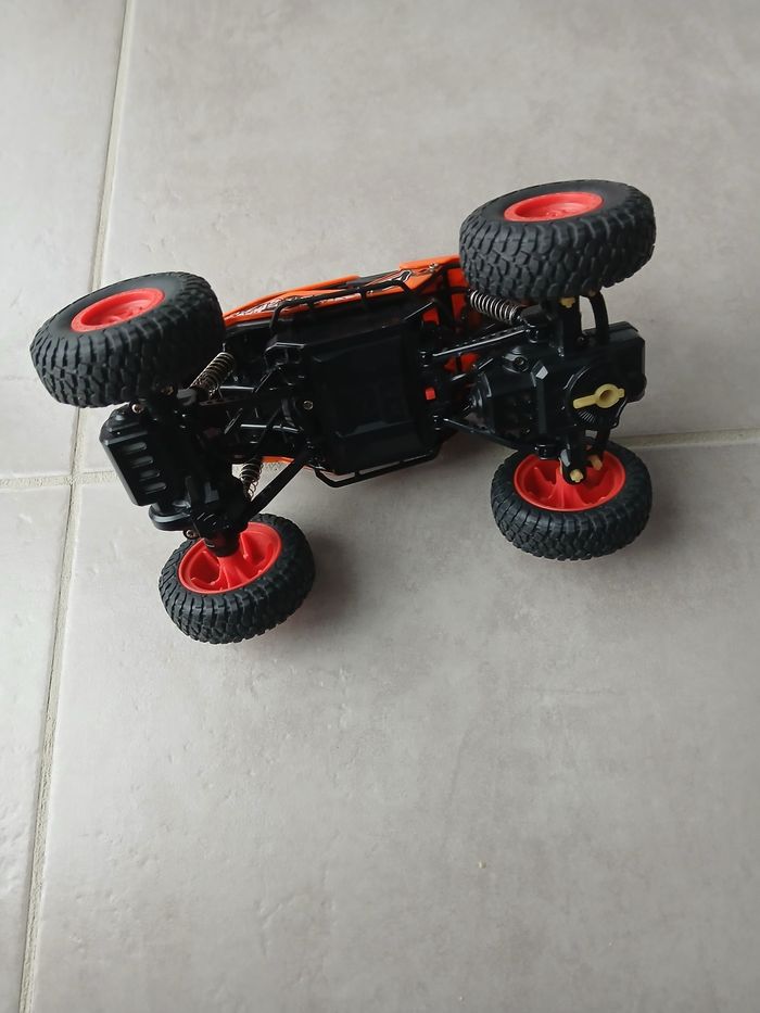 Voiture telecommandée - photo numéro 2