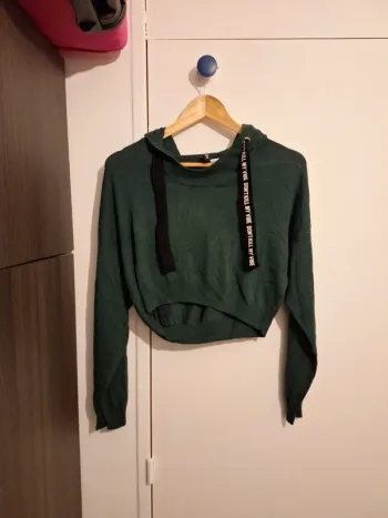Gilet court à capuche 🔥