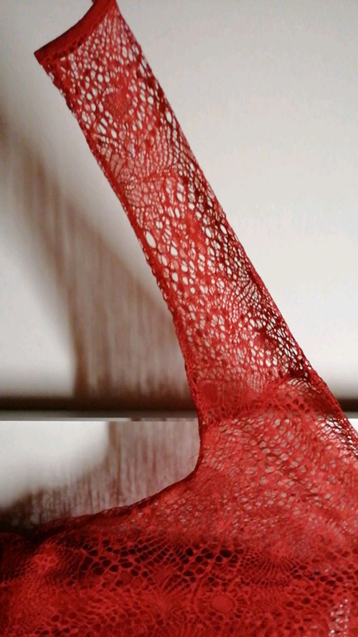 Top rouge - photo numéro 2