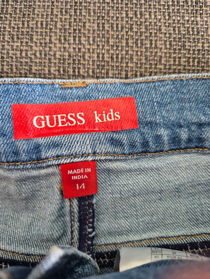 Short jean GUESS fille taille 14 ans - photo numéro 3