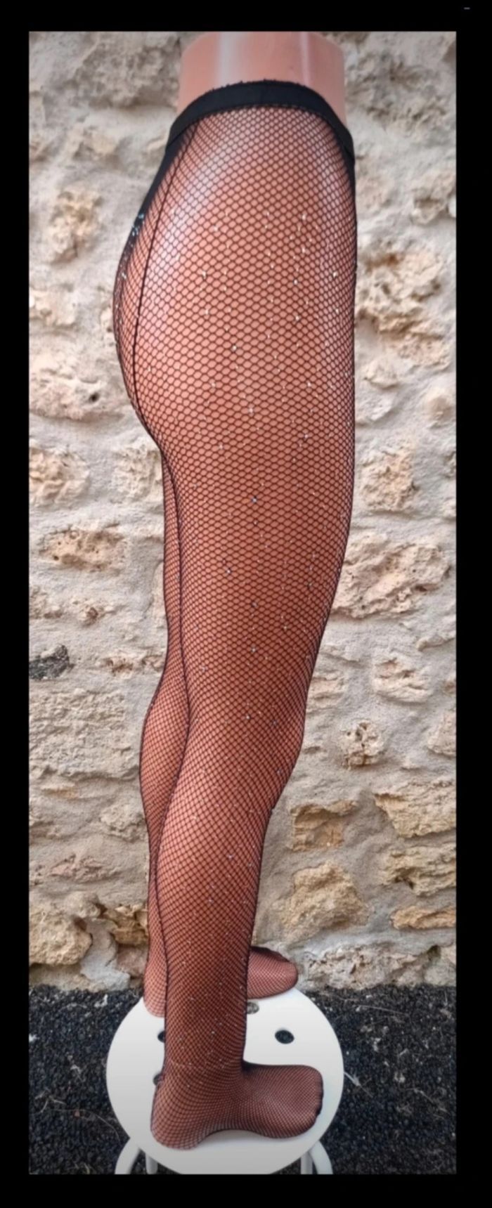 Collant résille fantaisie (n°68) avec couture arrière et strass - photo numéro 4