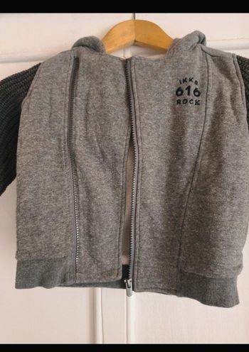 Veste chaude IKKS garçon 3ans doublé sherpa très bon état.