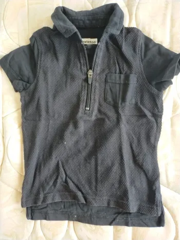 Très joli polo texturé 3 ans