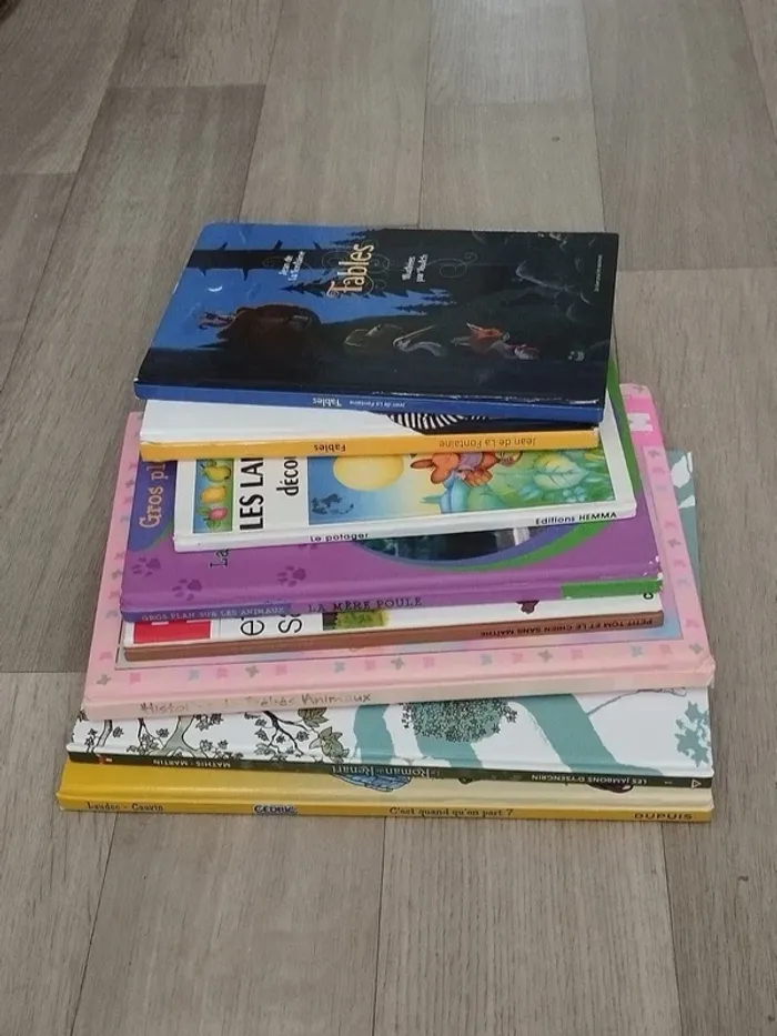 collection de 8 beaux livres illustrés et BD pour enfants en très bons états L097 - photo numéro 2