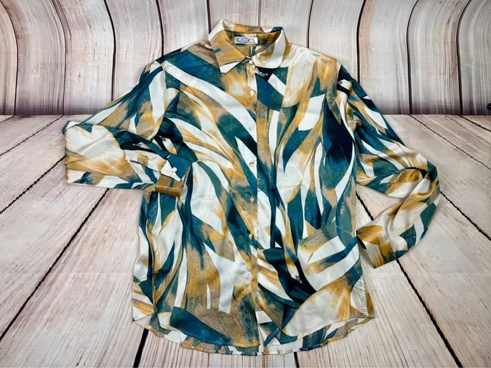Chemise femme fluide et satinée imprimé jungle taille L/XL - photo numéro 2