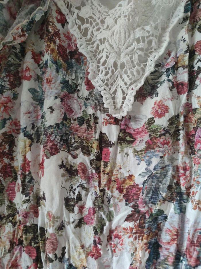 Robe courte fleurie fluide - photo numéro 3