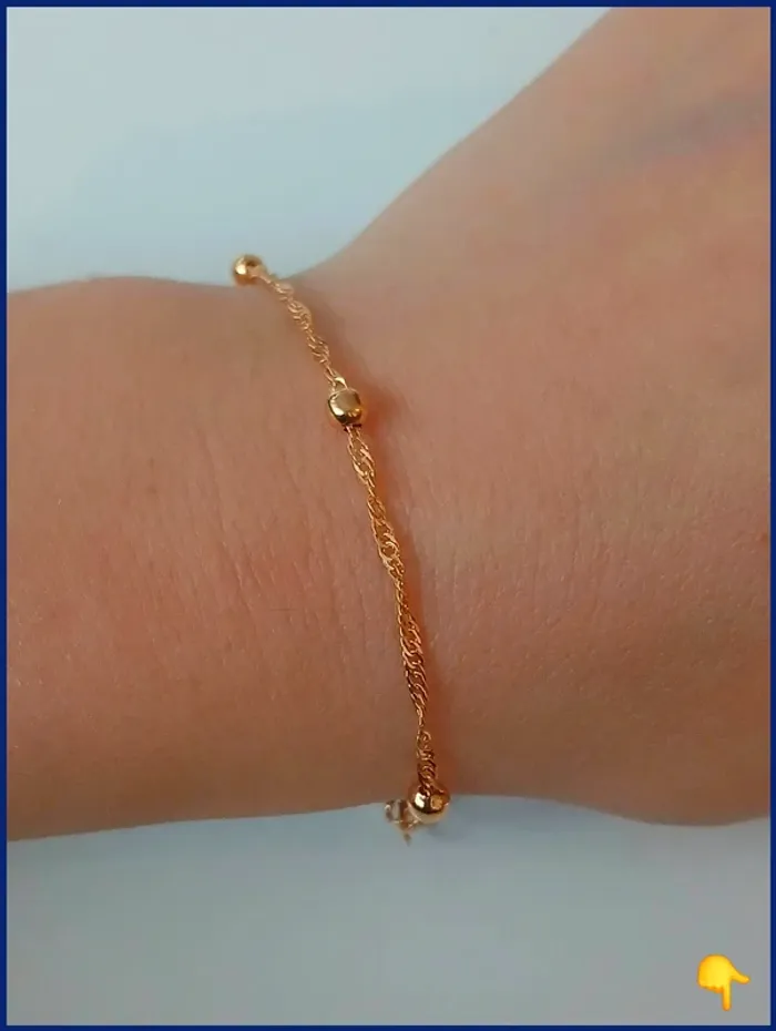 Bracelet doré élégant tendance féminine - photo numéro 3