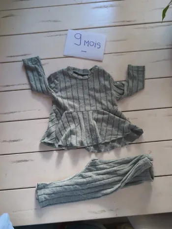 Ensemble bébé fille 6/9 mois
