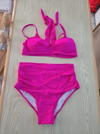 Maillot 2 piece taille M neuf
