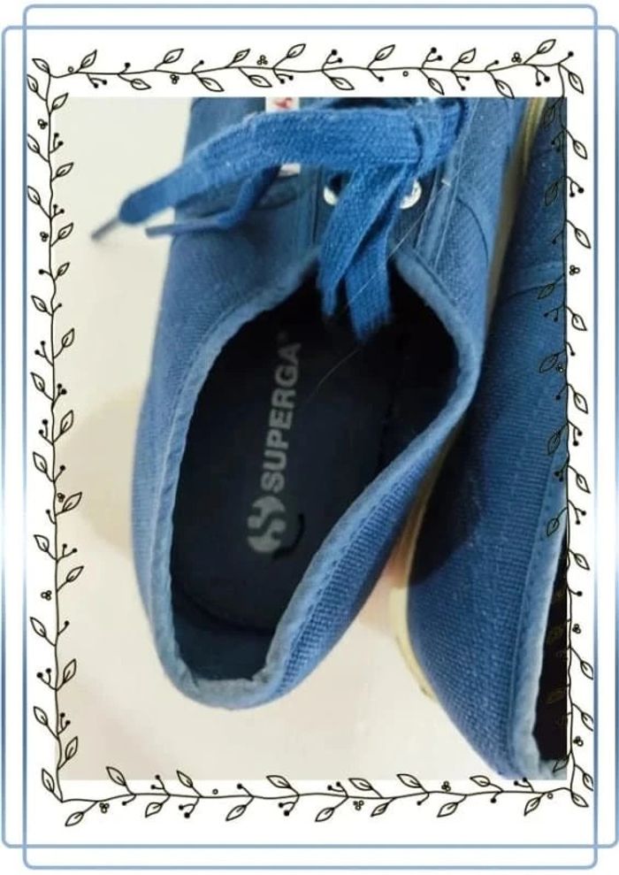 Chaussures Superga bleu, taille 42, bon état mais quelques traces - photo numéro 4