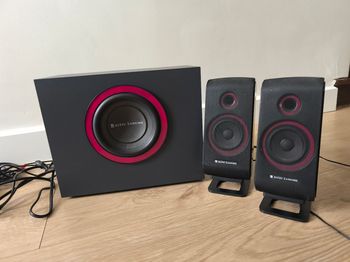 Enceintes et caisson basses pour ordinateur