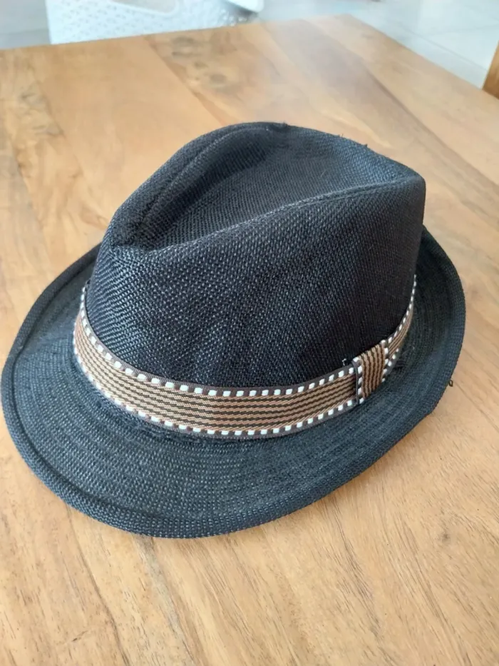 Lot de 4 chapeaux taille 52 - photo numéro 4