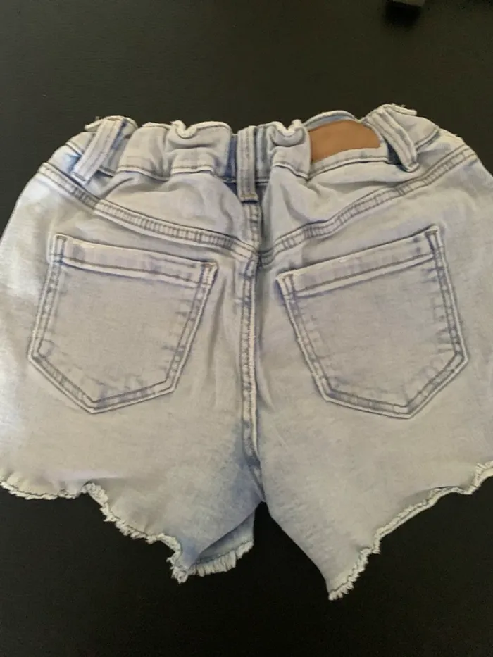 Short en jeans C&A taille 152 cm - photo numéro 2