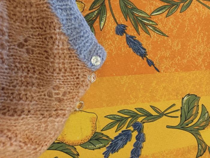 Pull fille fait main 2-3 ans - photo numéro 2