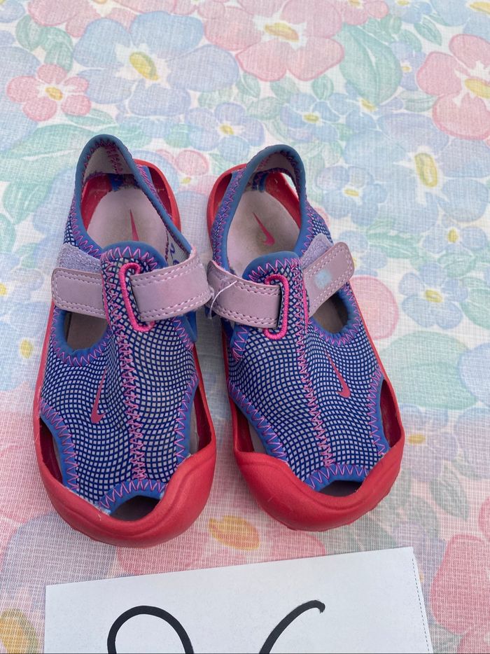 Paire de sandale barefoot nu pied nike 26 - photo numéro 2