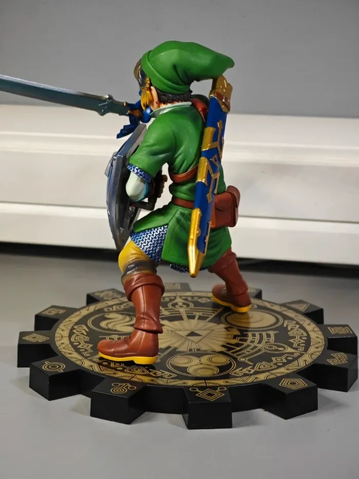 Figurine Zelda : Link 19cm neuve sans boîte - photo numéro 3