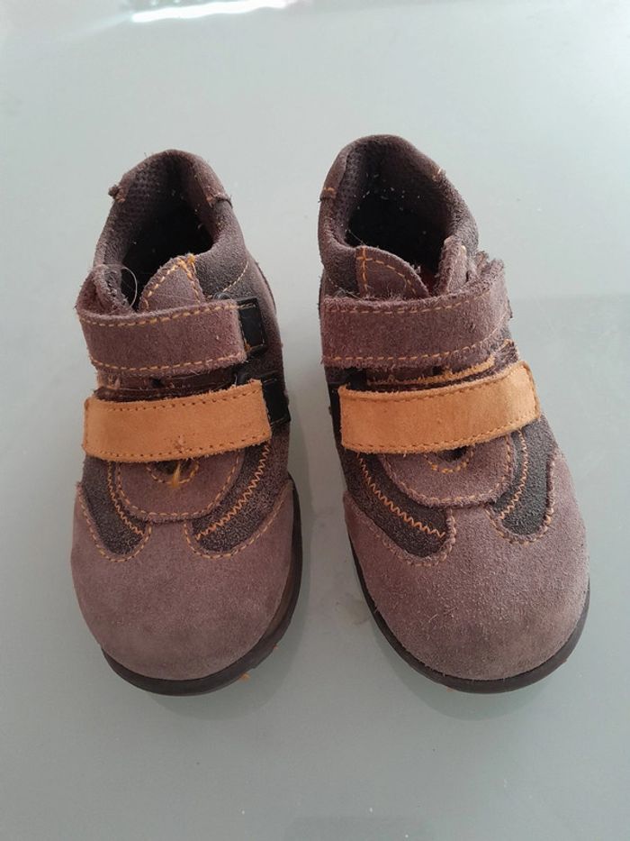 Chaussure 22 garçon - photo numéro 2
