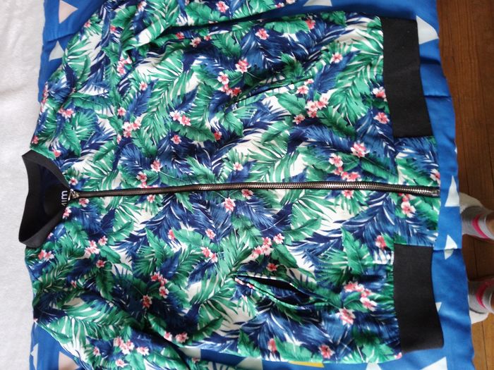 Vêtements femmes - photo numéro 3