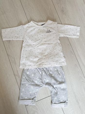 Ensemble bébé fille 1 mois
