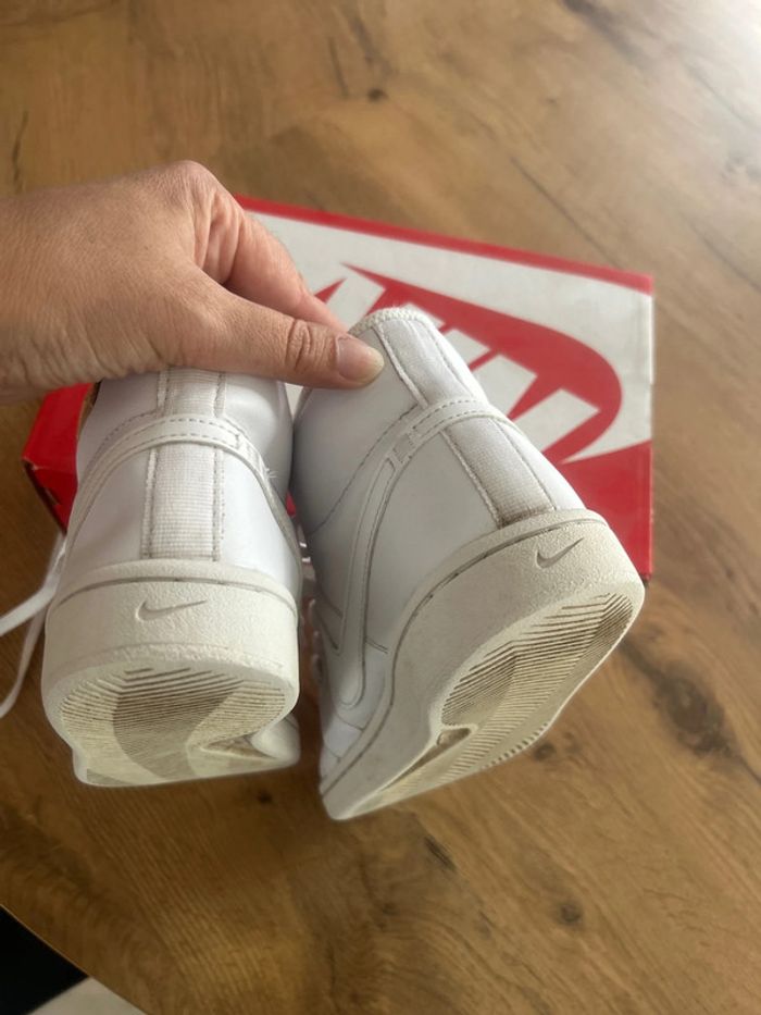 Nike 37,5 ou 6,5 femme - photo numéro 5
