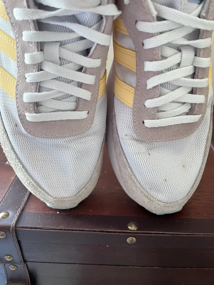 Baskets Adidas claires - photo numéro 8