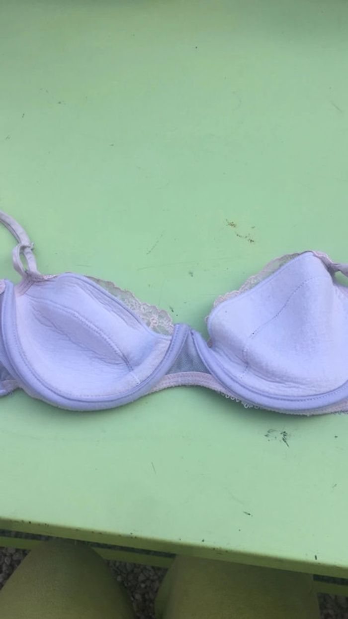 Soutien-gorge - photo numéro 3