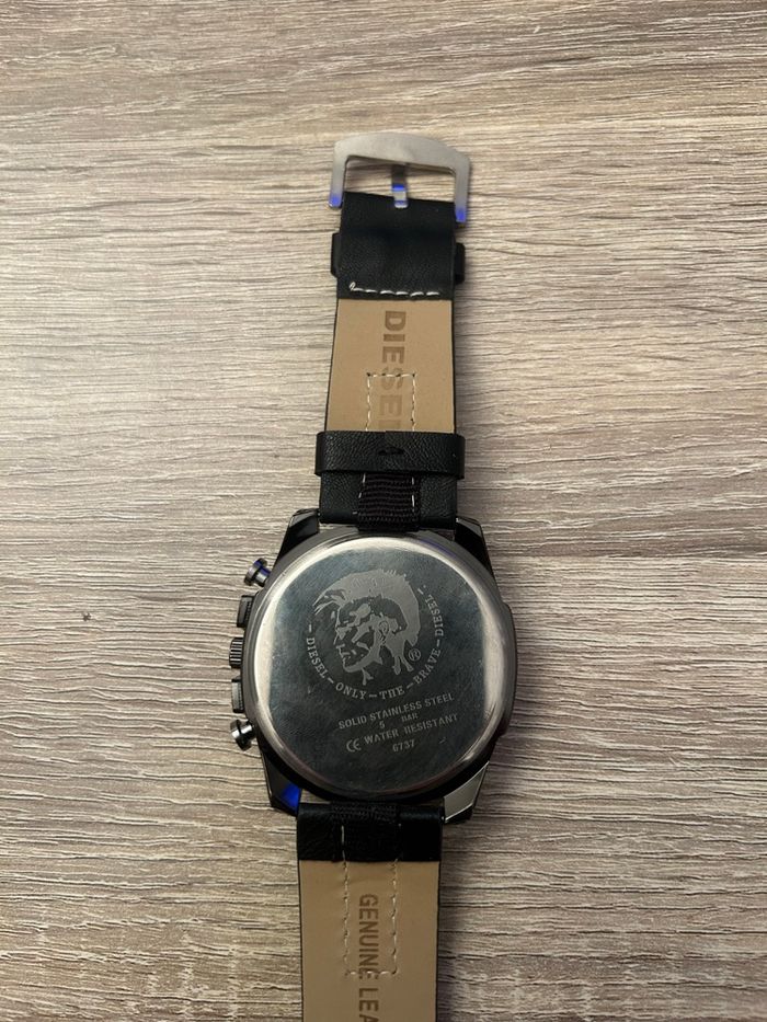 Montre Diesel neuve jamais portée - photo numéro 5