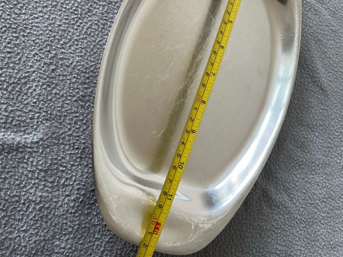 Plat de présentation ou de service pour la table en acier inoxydable. - photo numéro 2