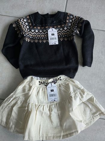 Ensemble pull tricoté et jupe pailletée sergent major