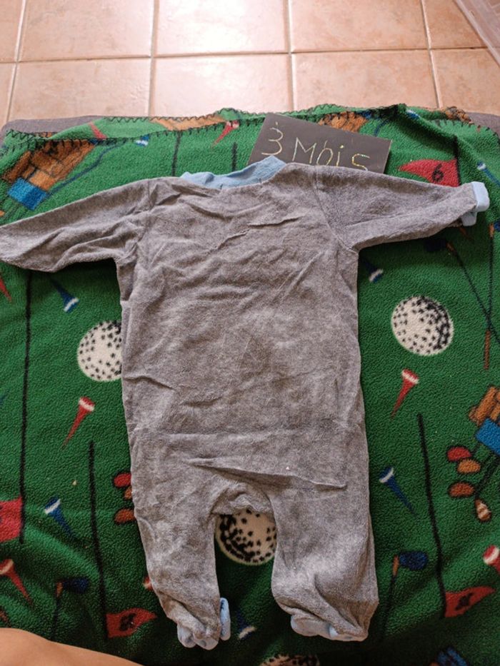 Pyjama garçon 3 MOIS - photo numéro 2