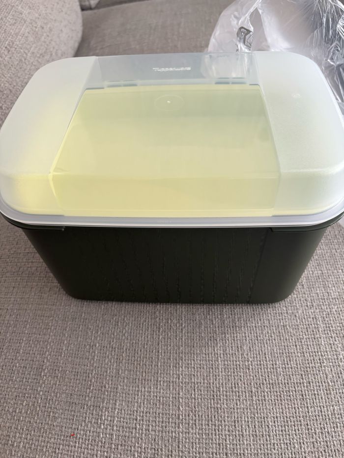 Coffre 8l Tupperware neuf