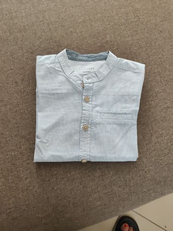 Chemise blanche à rayures bleues 6 ans