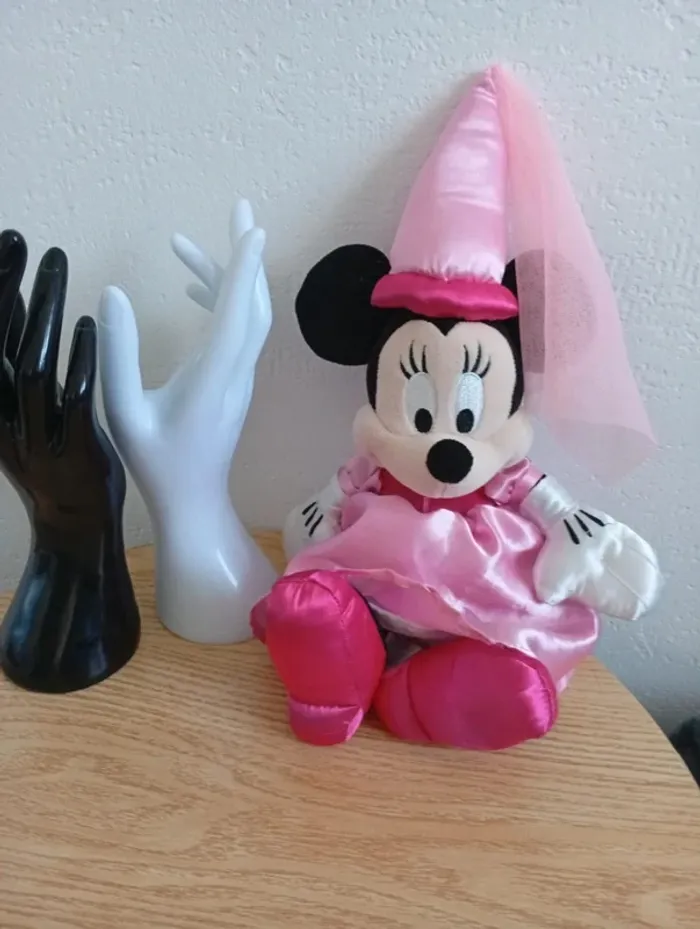 Peluche Minnie fée princesse Disney très bon état