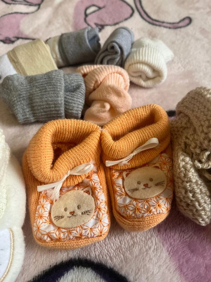 Chausson gant chaussettes bébé naissance - photo numéro 4