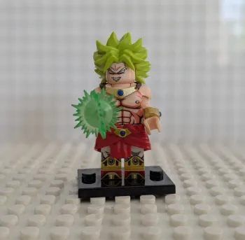 Figurine Dragon Ball : Broly en pleine attaque, style lego