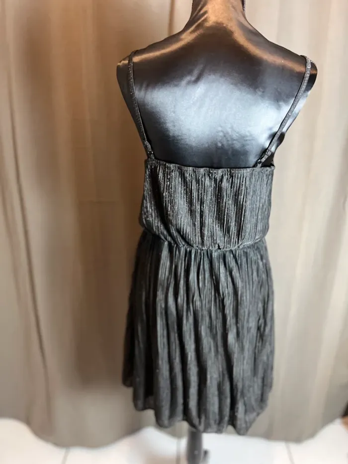 Robe liseré argenté - photo numéro 5